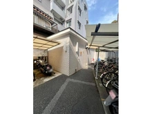 【東京都/新宿区若松町】サンセゾン若松町 駐輪場