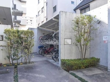 【東京都/新宿区北山伏町】フィース神楽坂 駐輪場