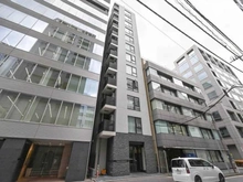 【東京都/千代田区神田錦町】ジーベック大手町 外観：写真中央