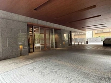 【東京都/千代田区一番町】ブランズザ・ハウス一番町 アプローチ