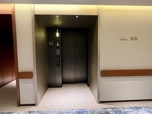 【東京都/千代田区神田多町】プラウド神田  エレベーターホール（10階）