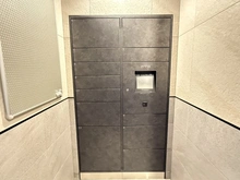 【東京都/新宿区早稲田町】プレミスト早稲田 宅配BOX