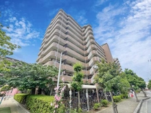 【大阪府/豊中市三和町】ロイヤルコート豊中壱番館 外観