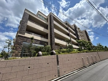 【大阪府/豊中市岡町南】ネバーランド豊中岡町 外観