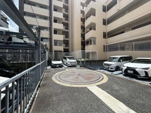 【大阪府/豊中市岡町南】ネバーランド豊中岡町 駐車場