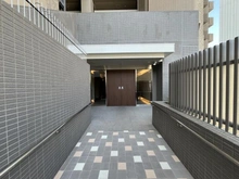 【大阪府/豊中市本町】マストメゾン豊中 エントランス