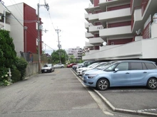 【大阪府/豊中市上野坂】エクセルハイツ豊中上野坂 2号棟 駐車場