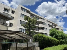 【大阪府/池田市城山町】インペリアル池田城山町 外観