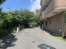【大阪府/豊中市三和町】ロイヤルコート豊中 弐番館 駐車場