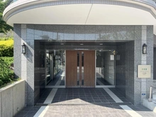 【大阪府/箕面市温泉町】ネバーランドシエル箕面ロワイヤル S棟 エントランス