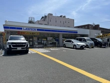 【大阪府/箕面市牧落】メゾンドール箕面 ローソン箕面稲店（現地より約100m）：