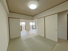 【大阪府/池田市井口堂】コンドミニアム石橋駅前 和室