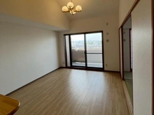 【大阪府/豊中市曽根南町】コスモ豊中曽根参番館 リビング・ダイニング