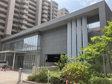 【大阪府/豊中市新千里南町】ジオ千里桃山台 2番館 エントランス