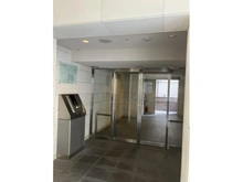 【大阪府/豊中市新千里南町】ジオ千里桃山台 2番館 エントランス