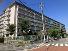 【大阪府/箕面市半町】日商岩井箕面ハイツ C棟 外観：※対象不動産：C棟外観