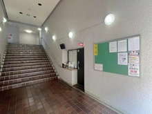 【大阪府/豊中市東豊中町】レオ東豊中 二号棟 エントランス