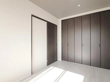 【大阪府/池田市呉服町】パレ池田呉服町 洋室：5.3帖