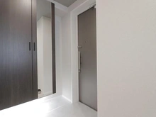 【大阪府/池田市呉服町】パレ池田呉服町 玄関