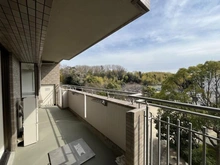 【大阪府/豊中市東泉丘】ジオ緑地公園 一番館 バルコニー