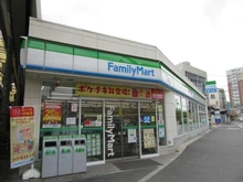 【大阪府/大阪市淀川区三津屋北】シティテラス神崎川駅前 シーズンズテラス棟 ファミリーマート神崎川駅前西店（現地より約50m）：