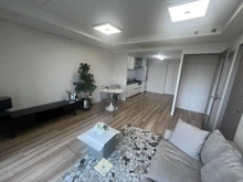 【大阪府/豊中市新千里東町】ザ・千里レジデンス リビング：※家具・調度品は販売価格に含まれておりません