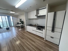 【大阪府/豊中市新千里東町】ザ・千里レジデンス キッチン：※家具・調度品は販売価格に含まれておりません