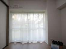 【大阪府/豊中市西緑丘】豊中緑ヶ丘サンハイツ D棟 洋室：※西側 約5.8帖