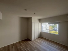 【大阪府/豊中市新千里西町】プレステージ新千里西町 3号棟 洋室