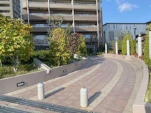 【大阪府/豊中市上新田】千里中央レジデンス アプローチ