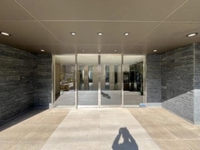 【大阪府/豊中市服部豊町】ブランズ豊中服部 エントランス