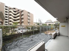 【大阪府/豊中市新千里西町】パーク・ハイム新千里 専用庭