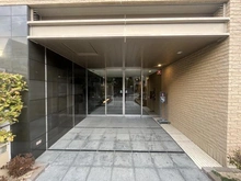 【大阪府/豊中市刀根山】イニシア豊中刀根山 エントランス