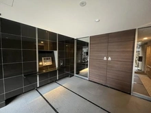 【大阪府/豊中市刀根山】イニシア豊中刀根山 エントランス