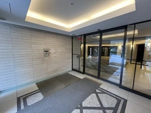 【大阪府/豊中市新千里南町】エスリード千里桃山台 エントランス