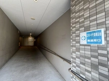 【大阪府/豊中市新千里南町】エスリード千里桃山台 エントランス