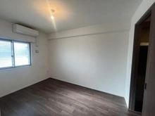 【大阪府/大阪市淀川区宮原】ラシュレ新大阪 洋室