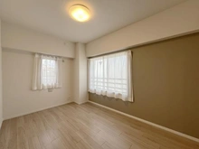 【大阪府/豊中市長興寺北】ステイツ豊中長興寺 洋室