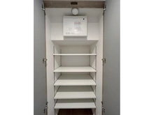 【大阪府/豊中市長興寺北】ステイツ豊中長興寺 収納：廊下部分