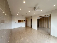 【大阪府/豊中市東泉丘】ジオ緑地公園 五番館 リビング・ダイニング