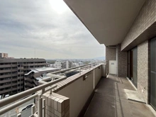 【大阪府/豊中市東泉丘】ジオ緑地公園 五番館 バルコニー