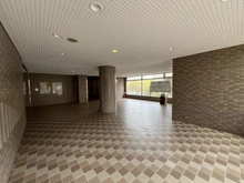 【大阪府/豊中市東泉丘】ジオ緑地公園 五番館 エントランス