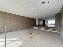 【大阪府/豊中市東泉丘】ジオ緑地公園 五番館 エントランス