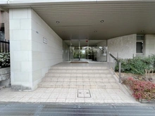 【大阪府/箕面市西小路】ステイツ箕面 アプローチ