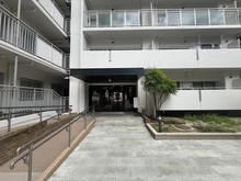 【大阪府/大阪市淀川区西宮原】ファミールハイツ北大阪 4号棟 エントランス