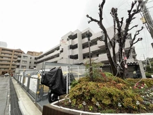 【大阪府/豊中市新千里西町】パーク・ハイム新千里 外観