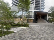 【大阪府/大阪市淀川区十三東】ジオタワー大阪十三 アプローチ