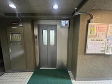 【大阪府/豊中市上新田】千里中央パーク・ヒルズ D棟 エレベーターホール