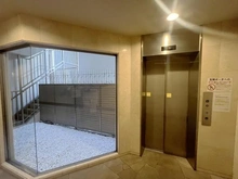 【大阪府/箕面市船場東】ブリッジコート千里中央 エレベーターホール