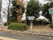 【大阪府/豊中市東泉丘】ステイツ豊中桃山台千里の杜 二ノ切池公園（現地より約340m）